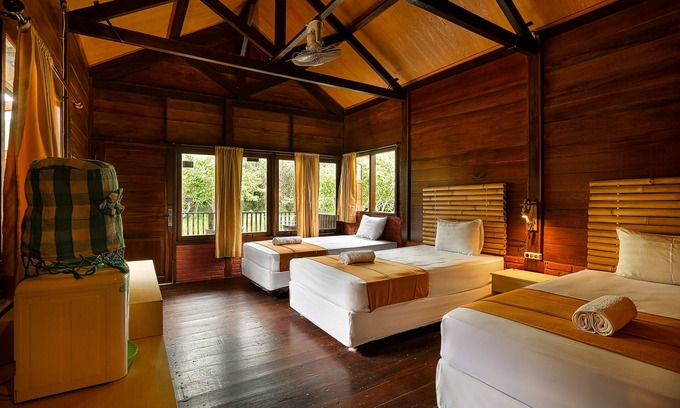 Kalipait Resort | Plengkung Lodge G-land