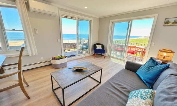 Newbury Apartment | Plum Island Beachhead: Beachfront & Views! Condo