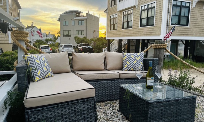 Newbury Condo | Plum Island Condo directly across from the Beach!