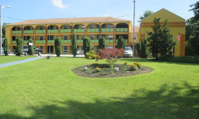 Williamstown Hotel | Plum Tree Inn