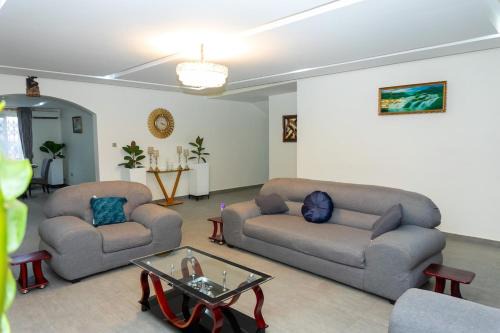 Accra Apartment | Plush apartment hosted by Ama 3bd rm 4 guest