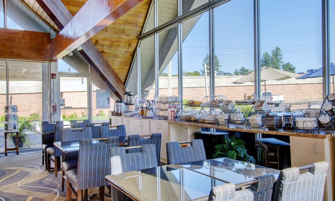 Kingston Hotel | Plymouth Bay Inn and Suites