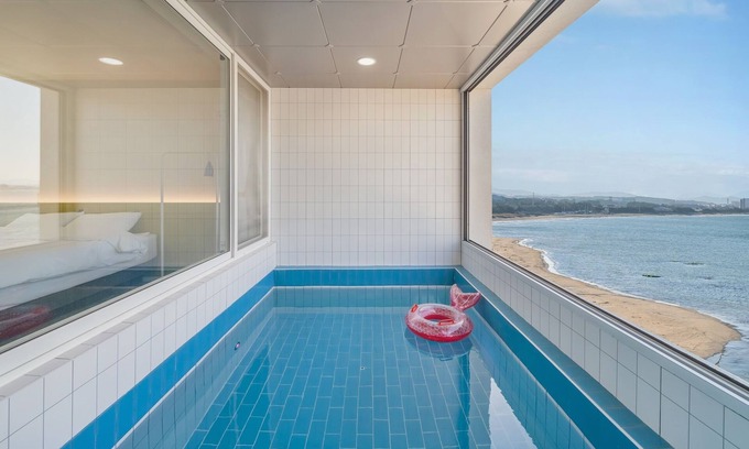 Pohang House | Pohang Etoile Poolvilla