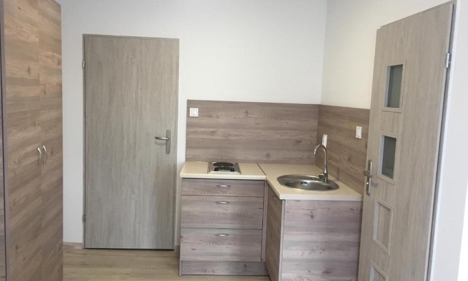 Kozuchow House | Pokoj z aneksem kuchennym