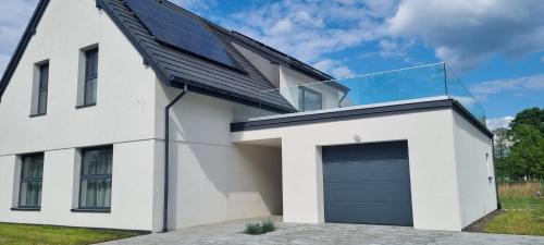 Niepolomice House | Pokoje na Woli