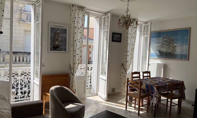 Pontaillac Apartment | Pontaillac 30m Plage 1er Étage Villa