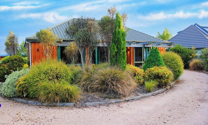 Hanmer Springs House | Popular Family friendly, Modern Cosy Bach,+ WiFi, 21 Devon Street Hanmer Springs