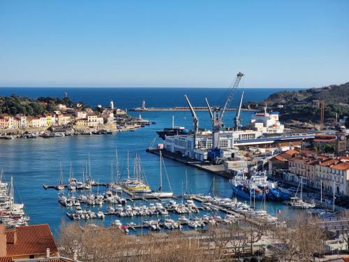 Port-Vendres Apartment | Port-Vendres: Studio cabine avec terrasse, à 2 pas du port - FR-1-309-256