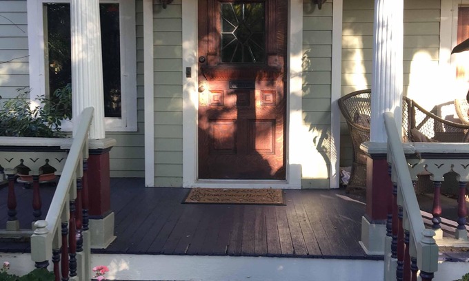 Powderhorn House | Portland Place-Victorian Getaway