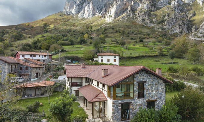 Cillorigo de Liebana Hotel | Posada Cabañes