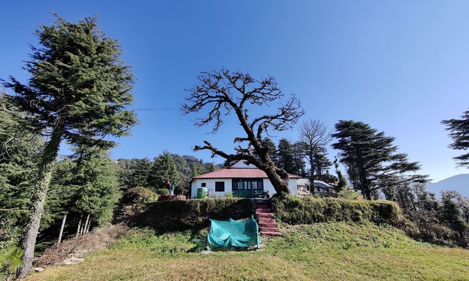 Dalhousie Villa | Pre independence 2 BHK Bungalow,Dalhousie,Himachal