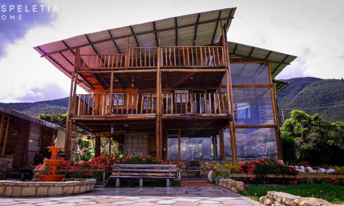 Guasca Ski Chalet | Preciosa Cabaña privada, BBQ, salón de juegos, cine!