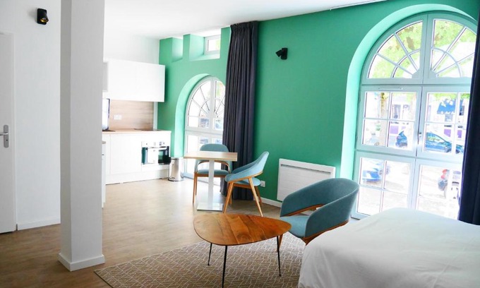 Verdelais Apartment | Première Pierre