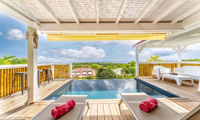 Grand-Bourg Villa | Pretty villa with sea view