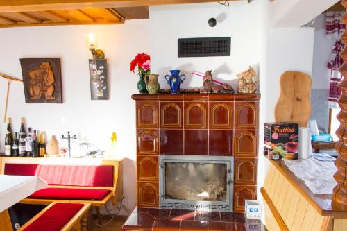 Beltinci House | Pri konjskem pajdašu