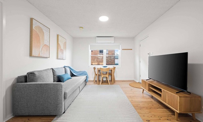 Mayfield West Apartment | Prickly Pear Stays in Mayfield West