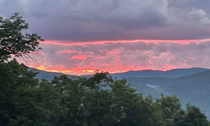 Waitsfield House | Private 5BR mt. view, pool, new hot tub, & fireplace!