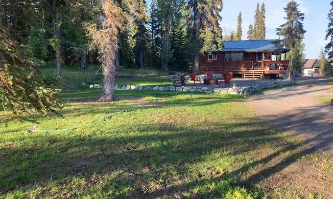 Kalifornsky Cabin | Private Alaskan Cabin on 1 Acre, pet friendly