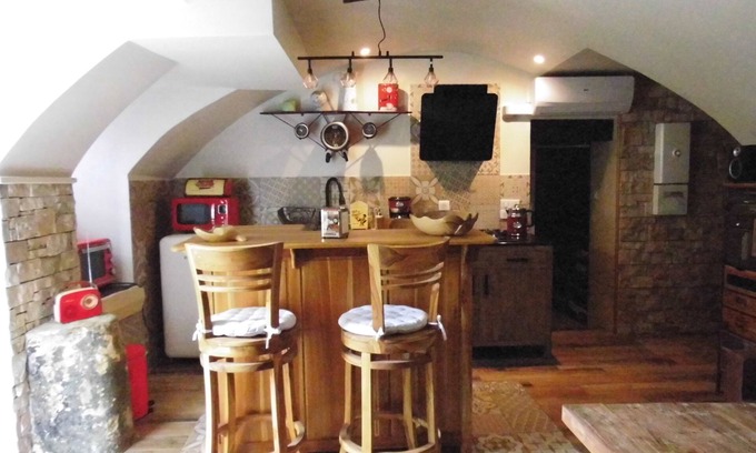 Venejan House | Private apartment classified 3 * in 17th century house