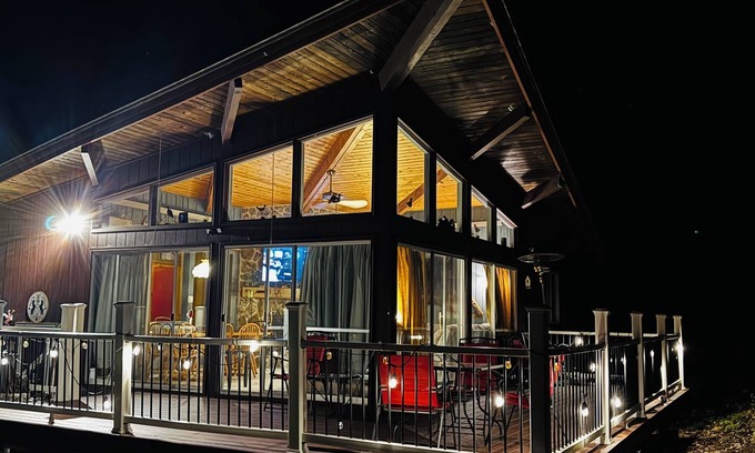 Lincoln House | Private Cozy Mountain Cabin in Lincoln NH steps from Loon Mountain Resort & Spa