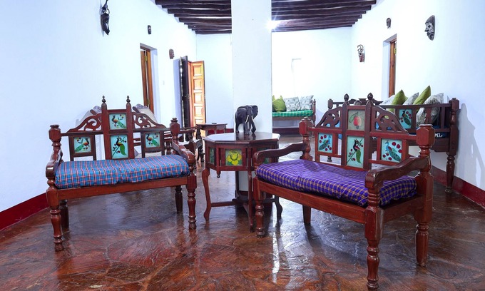 Diani Beach Villa | Private cozy villa 10 min to the beach!