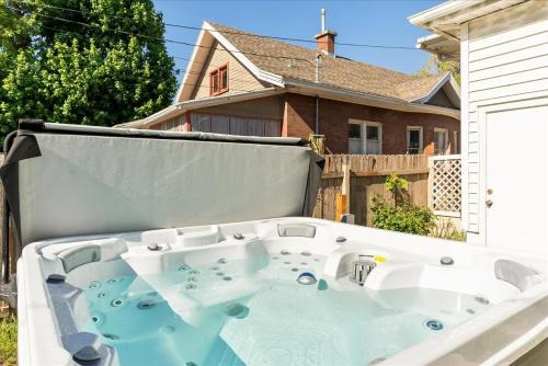 Ogden House | Private HotTub GameRoom and Fenced Backyard