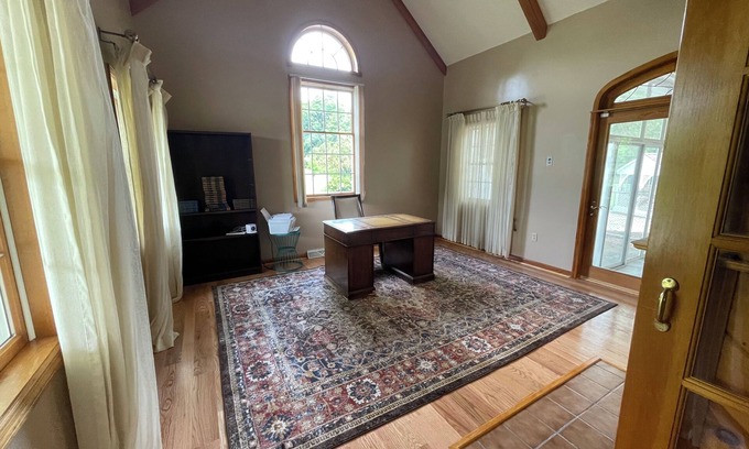 Amsterdam House | Private Mansion Getaway NY