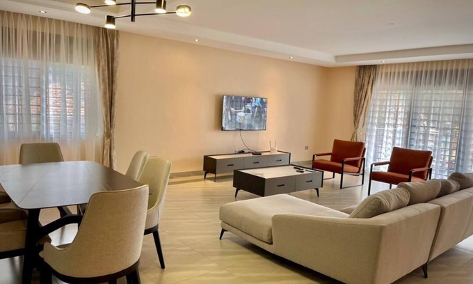 Central Kampala Apartment | PRIVATE Minimalist Design Apartment in the Kololo-Uganda! n