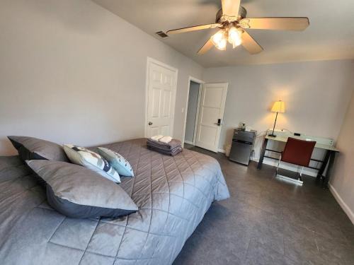 La Jolla Farms House | Private Room2 Own Entry Shared Bath One Guest Walk to UCSD