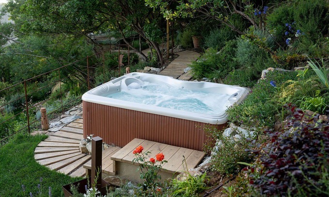 Seravezza Villa | Private Villa with hot tub, WIFI, sauna, A/C, balcony, panoramic view, close to Forte Dei Marmi