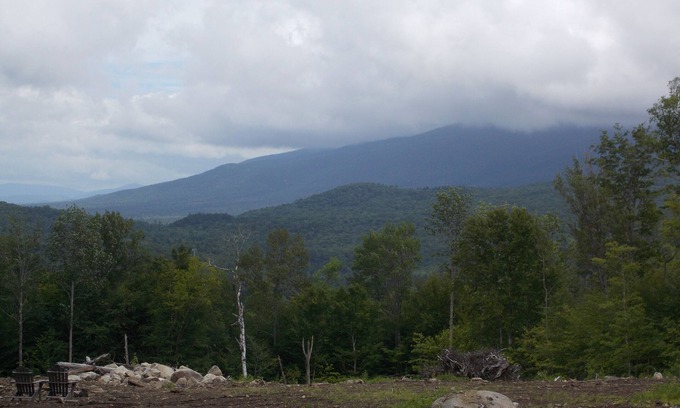 Woodsville House | Private White Mountain RV Camping with BIG VIEWS & high speed fiberoptic WIFI!