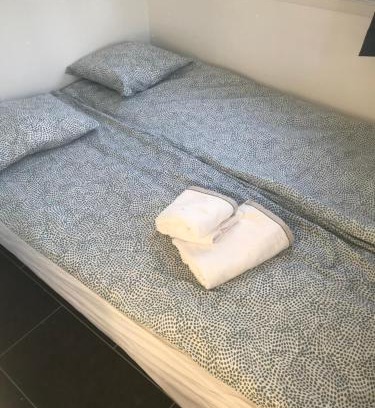 Gronland House | privateroominasharedaccomadation1