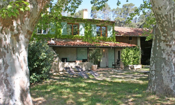 Barjols House | Provencal gîte with pool in unique location