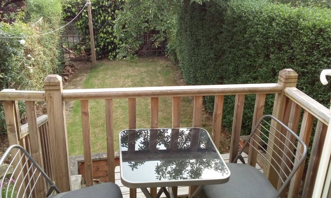 Mapperley Apartment | £85/night cosy annex in the beautiful suburbs of Nottingham. Close to shops!