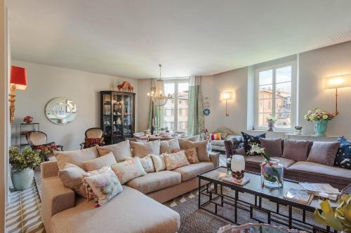 Lucca Historical Center Apartment | PUCCINI PENTHOUSE with Terrace inside Lucca