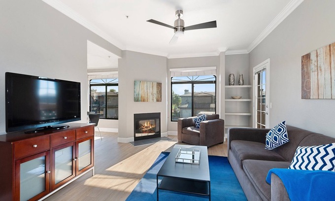 Kierland Apartment | Pure Suites Scottsdale Kierland Commons Scottsdale Quarter 2 Bed Pool Gym