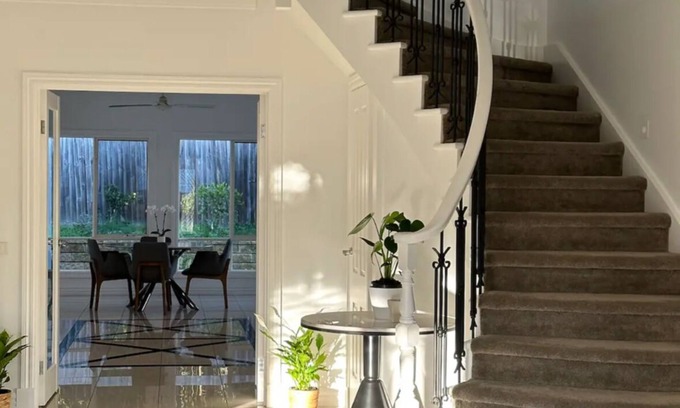 Kew House | Qqqqqqqqqqq