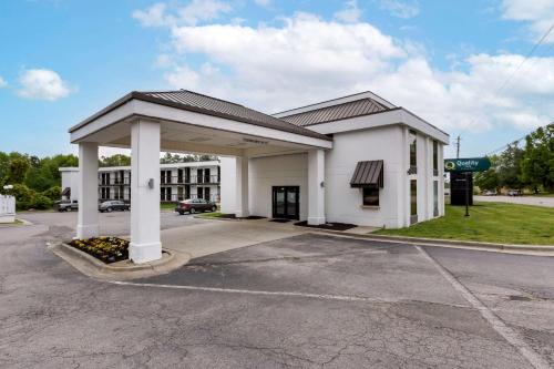 Roxboro Hotel | Quality Inn - Roxboro South