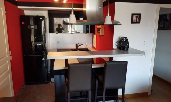 Kable Apartment | Quiet 2-room apartment in the center + large balcony + parking lot