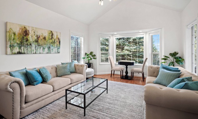 Awbrey Butte House | Quiet 5BR Bend Retreat - Minutes to Downtown, Trails & More