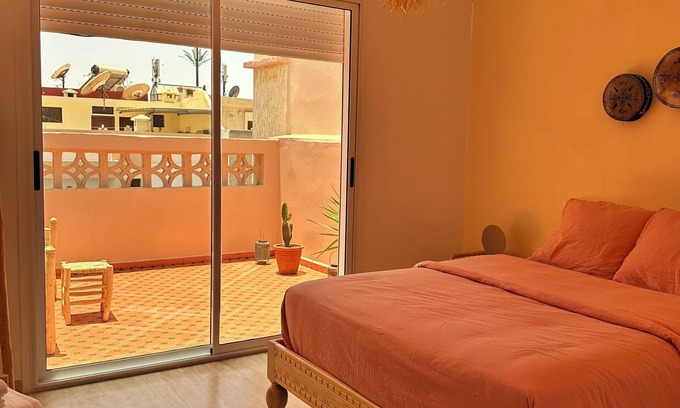 Hay El Farah Apartment | Quiet, bright apartment combining Moroccan craftsmanship and modern comfort.