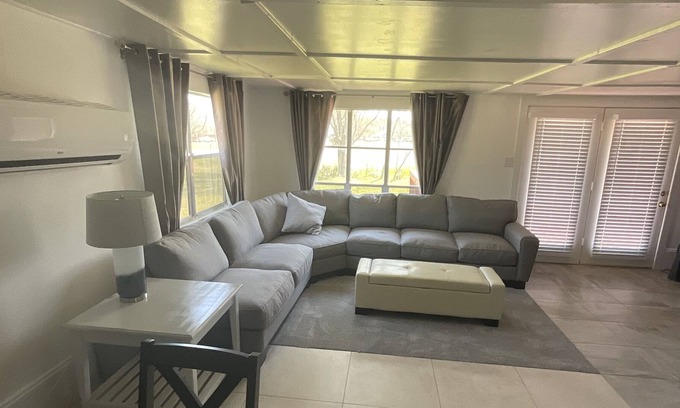 Tool House | Quiet Bungalow and Pet Friendly with a view of the lake