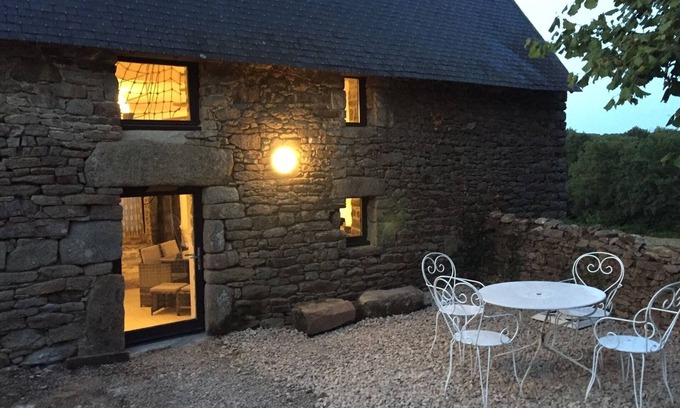 Landevant House | Quiet cottage in an entire peaceful landscape.