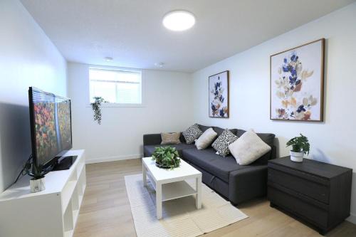 Brentwood House | Quiet Family Friendly, 4 min UofC and University District Shops, 9 min DT