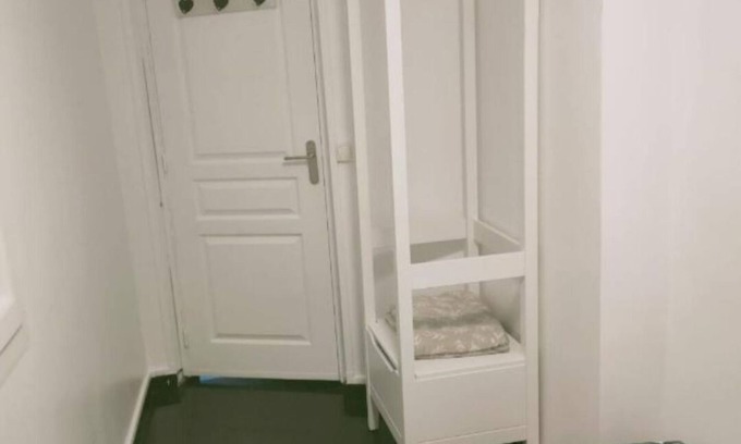 Le Blanc-Mesnil House | Quiet, fully-equipped house near Paris