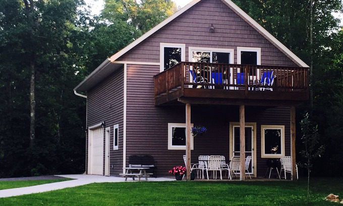 Brainerd House | Quiet Guest House on Nokay Lake