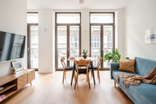 Wesoła Zachod Apartment | Quiet Luxury Hideaway