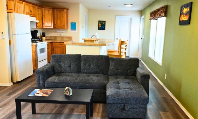 Hesperus House | Quiet Mountain Getaway