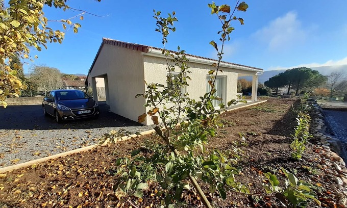 Lussas Villa | Quiet new villa