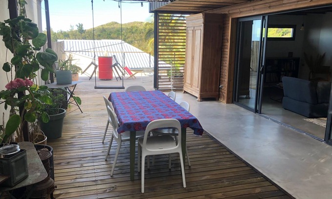 La Possession House | Quiet, with swimming pool